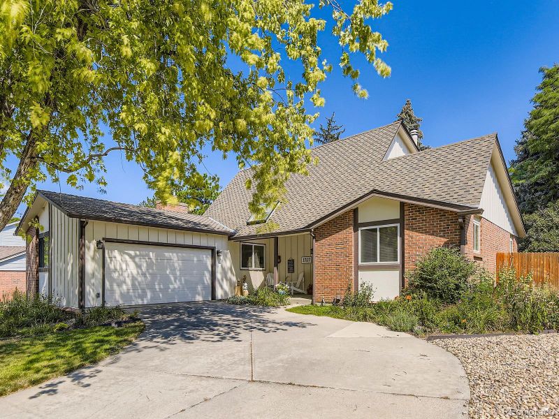 1727 E Jamison Ave, Centennial, CO 80122