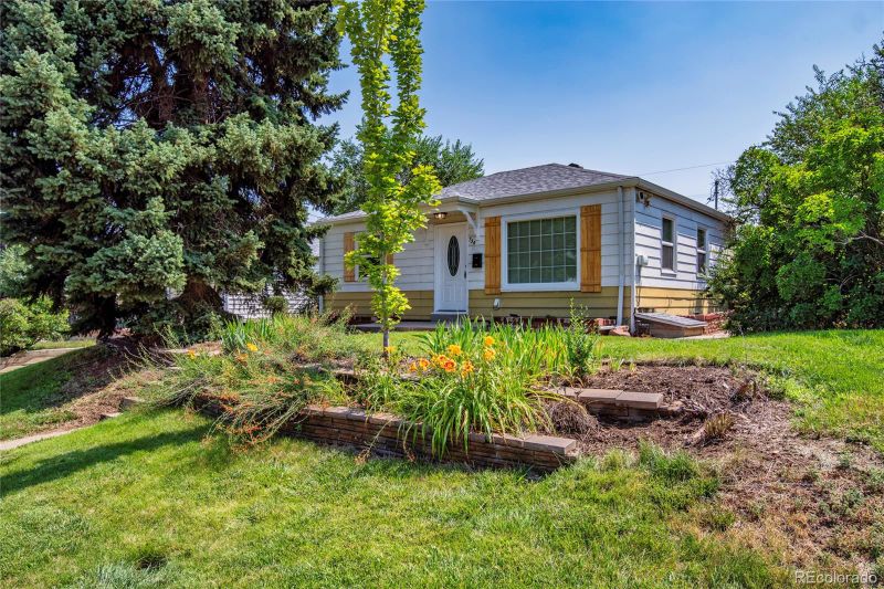 734 Osceola St, Denver, CO 80204