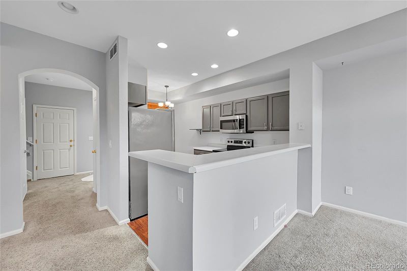 8882 W Phillips Dr, Littleton, CO 80128