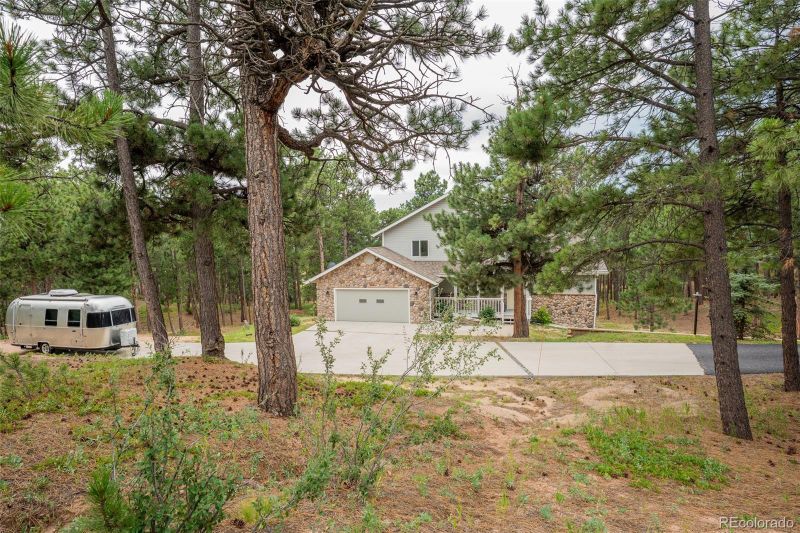615 Cimarron Rd, Monument, CO 80132