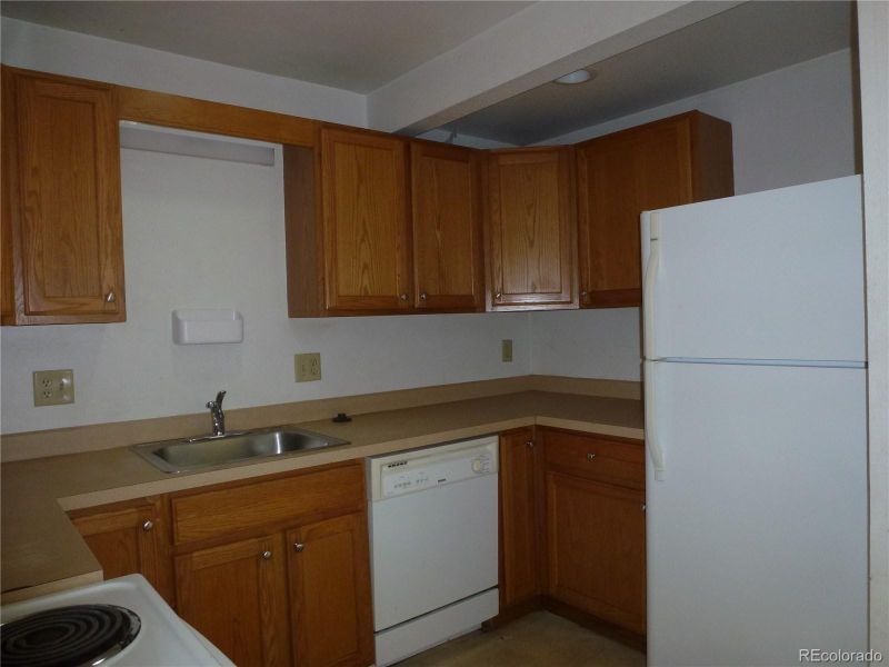 1248 Lima St, Aurora, CO 80010