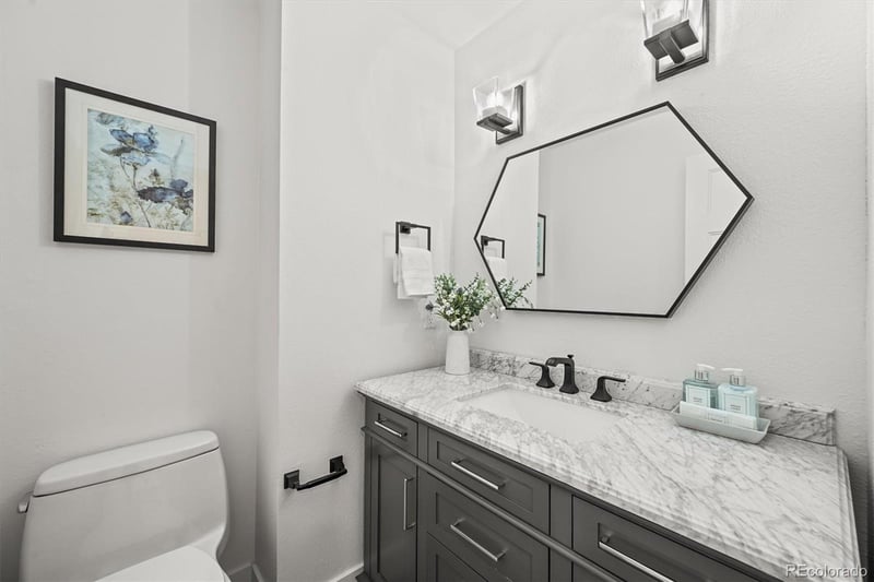 5470 W Princeton Dr, Denver, CO 80235