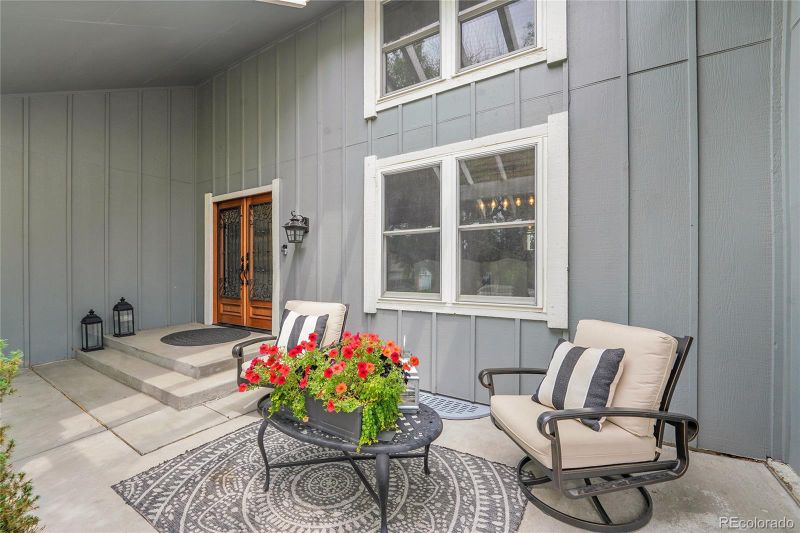 8243 E Mineral Dr, Centennial, CO 80112