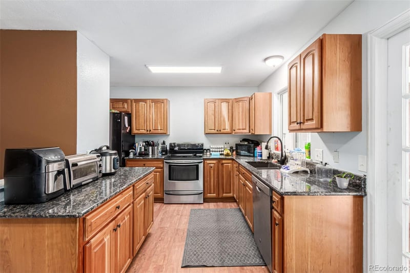 16233 E Louisiana Pl, Aurora, CO 80017