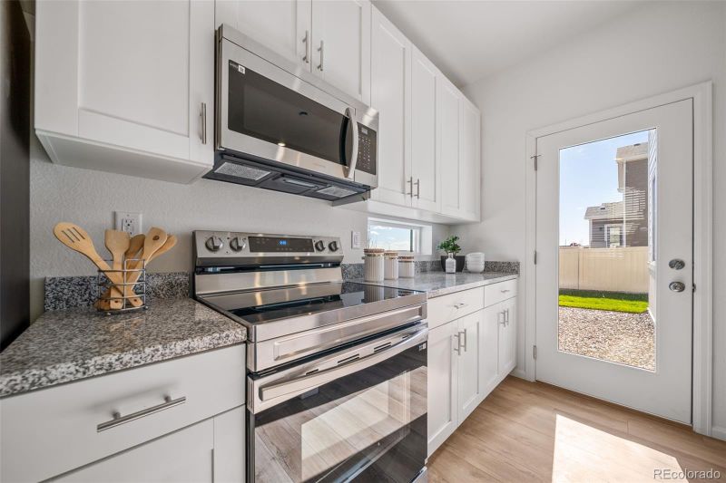 10175 Scranton Ct, Commerce City, CO 80022