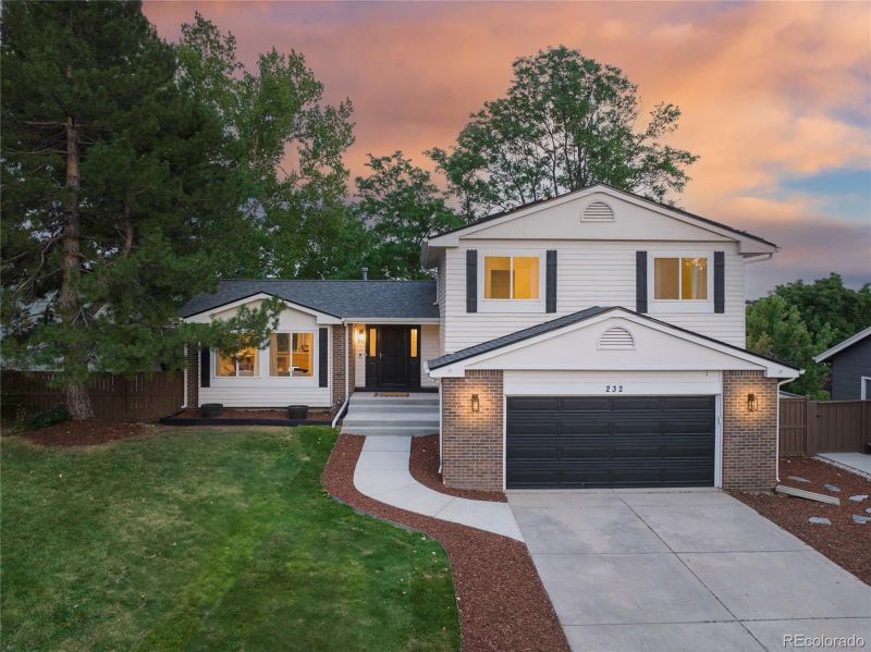 232 Northridge Rd, Highlands Ranch, CO 80126