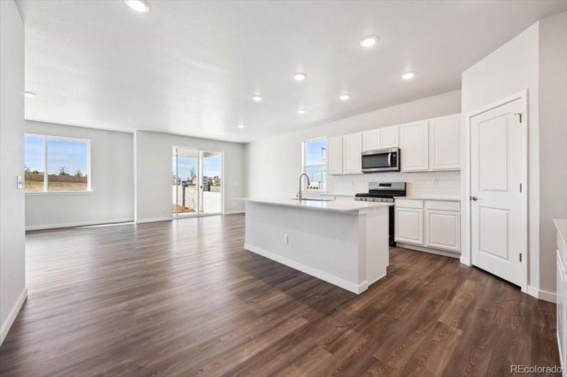 3393 N Irvington St, Aurora, CO 80119