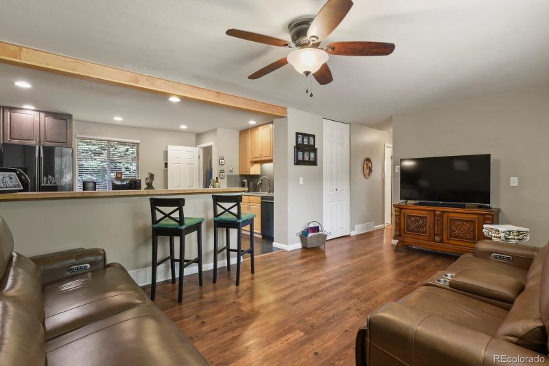 7197 S Dahlia Ct, Centennial, CO 80122