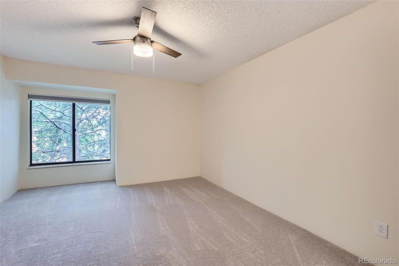 222 Wright St #302, Lakewood, CO 80228