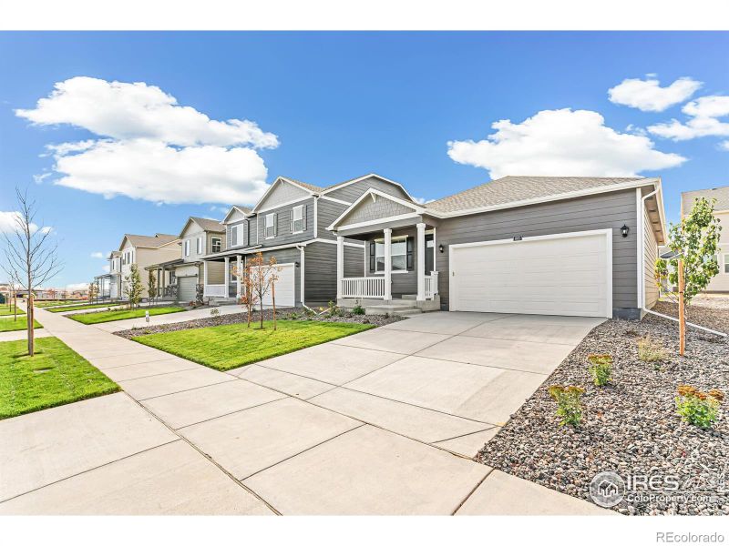 905 Tallus St, Lochbuie, CO 80603