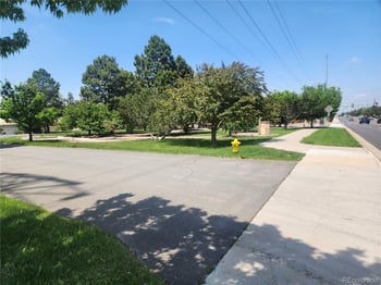 151 Potomac St, Aurora, CO 80011