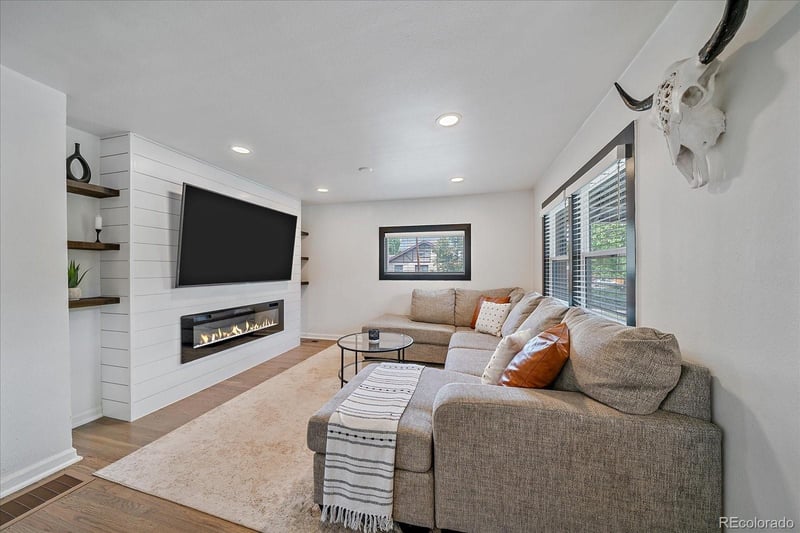 2849 Hazel Ct, Denver, CO 80211