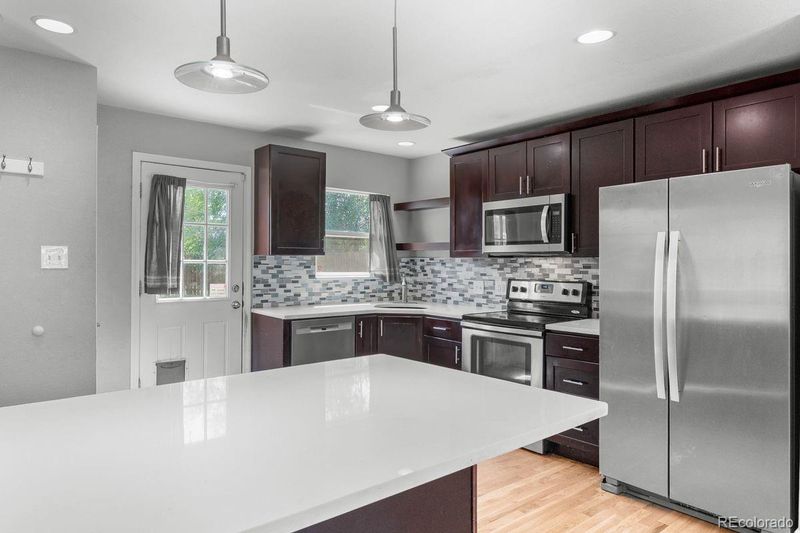 1724 Nome St, Aurora, CO 80010