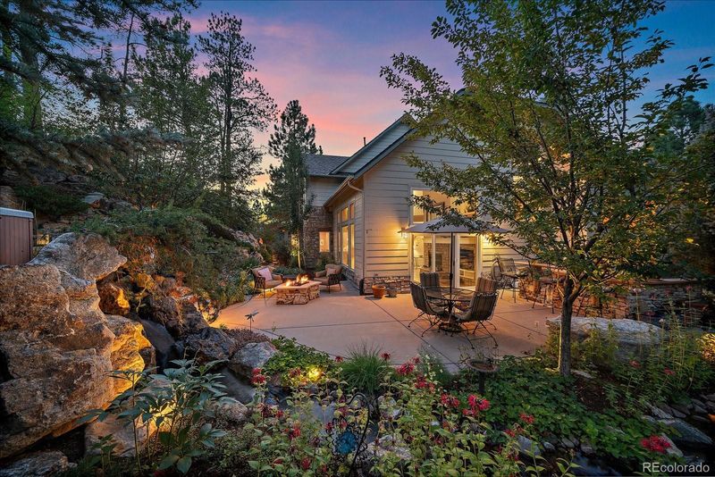 811 Moffat Ct, Castle Rock, CO 80108