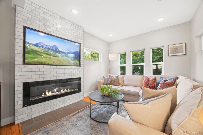 2000 S Ogden St, Denver, CO 80210