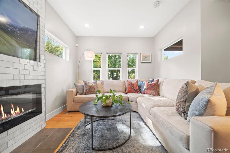 2000 S Ogden St, Denver, CO 80210