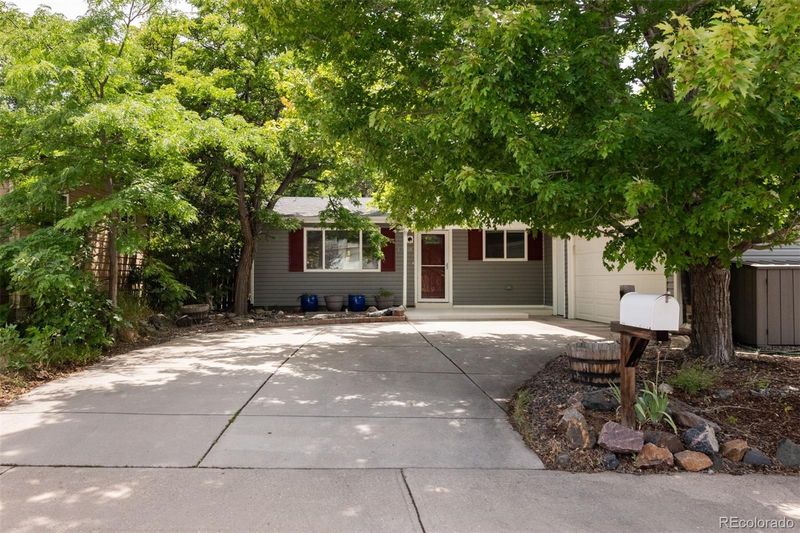 15738 W 1st Dr, Golden, CO 80401