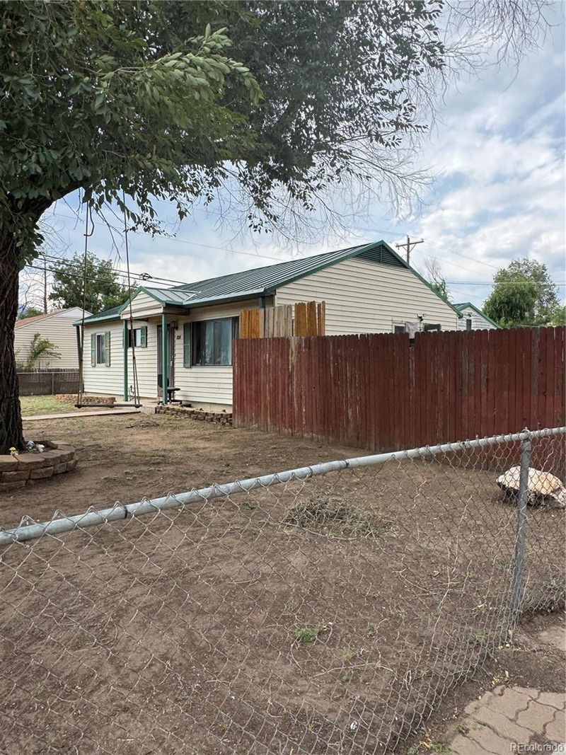 1224 La Junta Ave, Colorado Springs, CO 80905