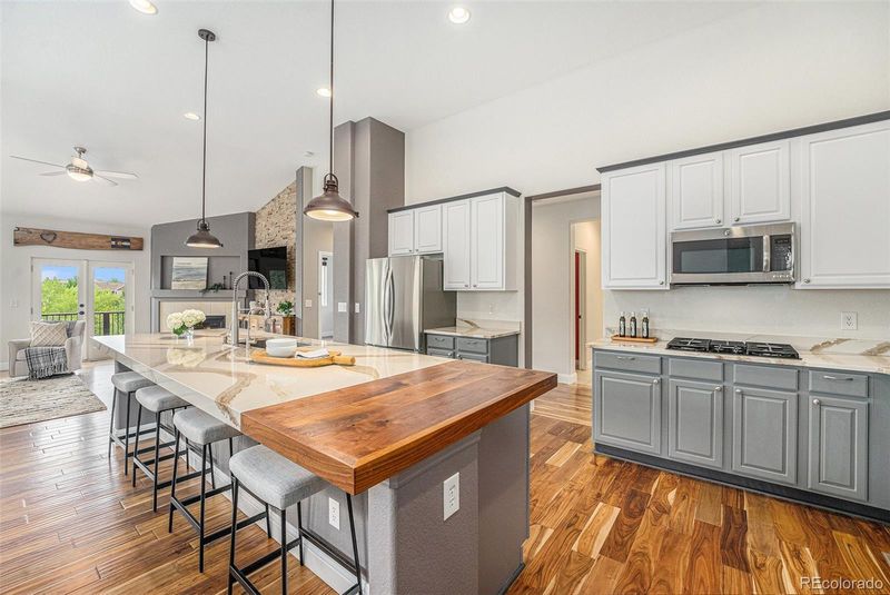 17935 W 77th Dr, Arvada, CO 80007