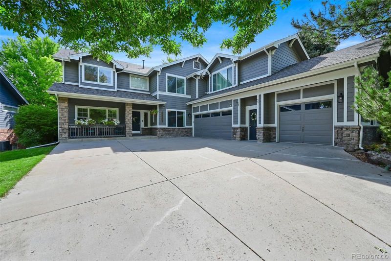 22199 E Costilla Dr, Aurora, CO 80016