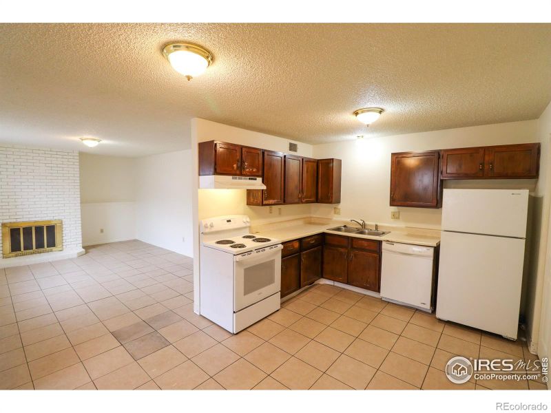 127 W 45th St, Loveland, CO 80538