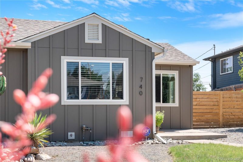 740 S Shoshone St, Denver, CO 80223