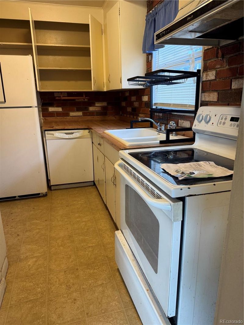 718 Delmar St, Sterling, CO 80751