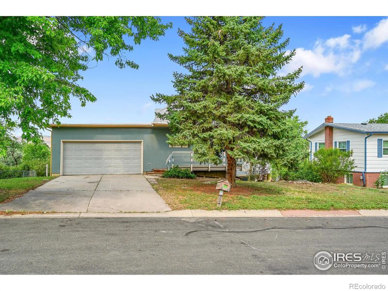 5905 Neptune Dr, Fort Collins, CO 80525