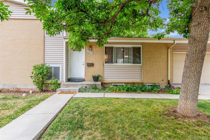 5853 Urban Ct, Arvada, CO 80004