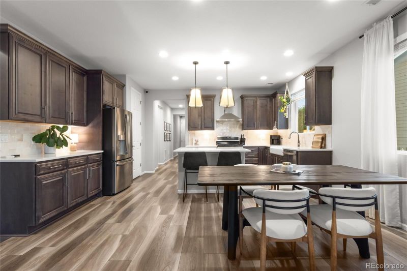 416 Vista Cliff Ct, Castle Rock, CO 80104