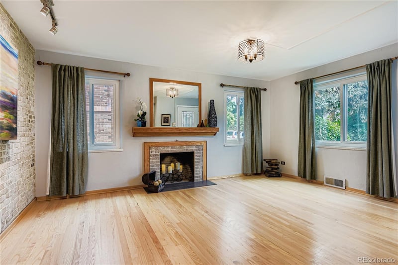 1257 Pontiac St, Denver, CO 80220
