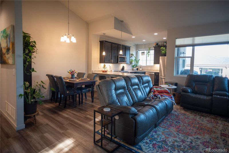 1845 S Helena St, Aurora, CO 80017