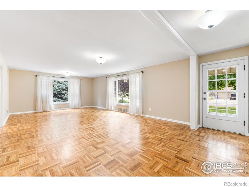 810 Elm St, Windsor, CO 80550