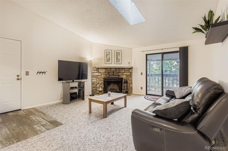 8225 E Fairmount Dr #204, Denver, CO 80247