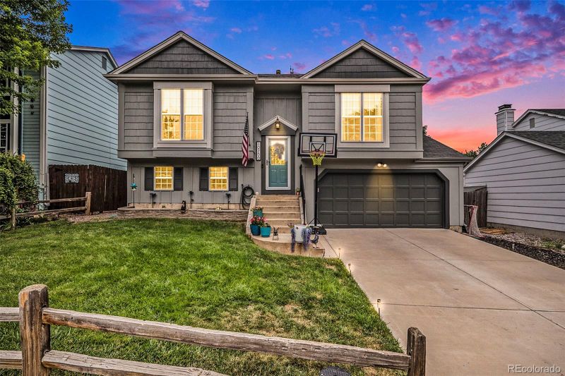 19756 E Linvale Dr, Aurora, CO 80013