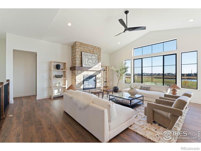 165 Boxwood Dr, Windsor, CO 80550
