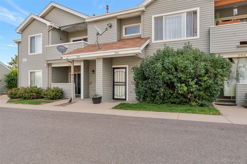 911 S Zeno Way #206, Aurora, CO 80017