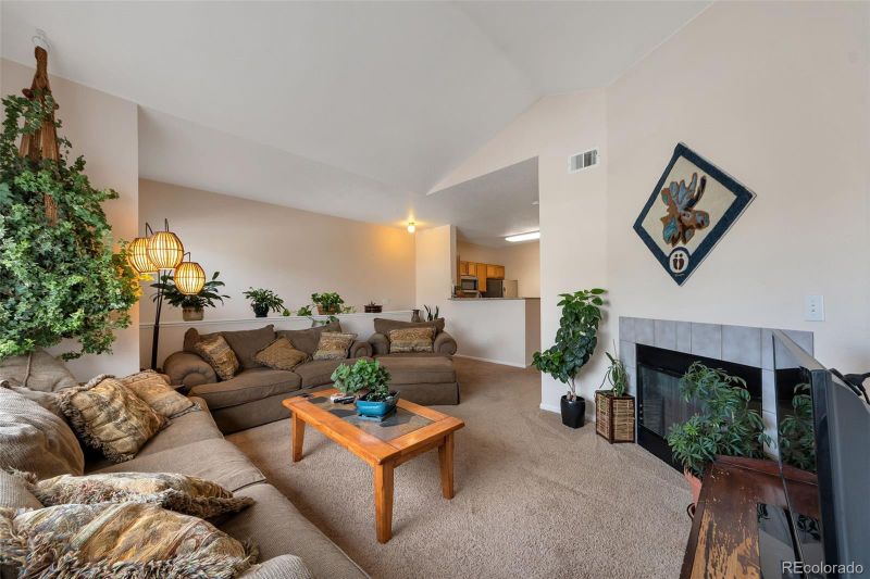 911 S Zeno Way #206, Aurora, CO 80017