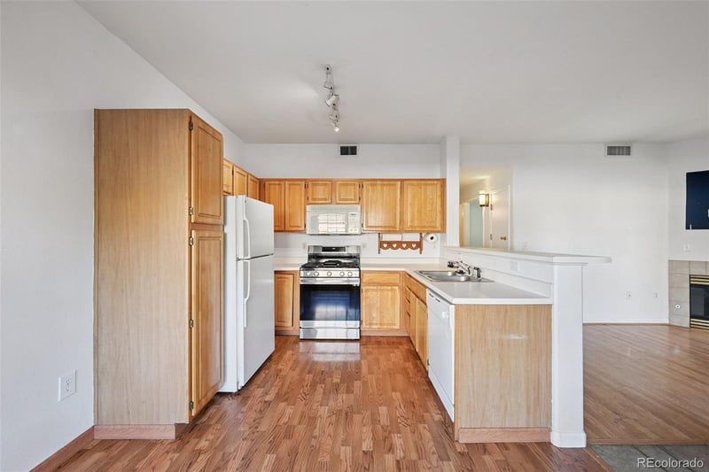 1010 Opal St #102, Broomfield, CO 80020