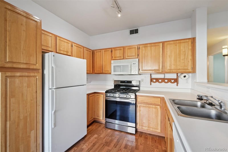 1010 Opal St #102, Broomfield, CO 80020