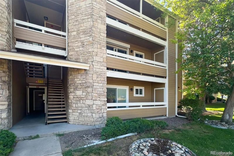1074 S Dearborn St #207, Aurora, CO 80012