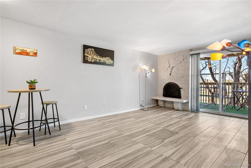 1304 S Parker Rd #359, Denver, CO 80231