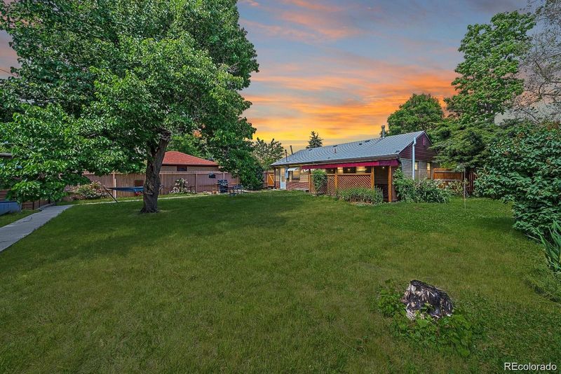 8520 W 55th Dr, Arvada, CO 80002