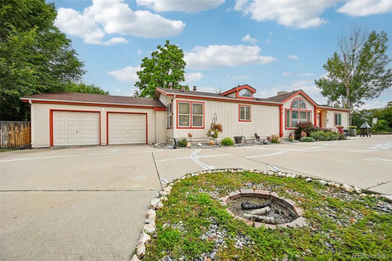 6355 Carr St, Arvada, CO 80004
