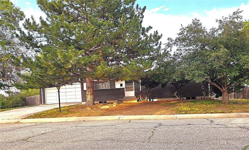 6438 Yarrow St, Arvada, CO 80004