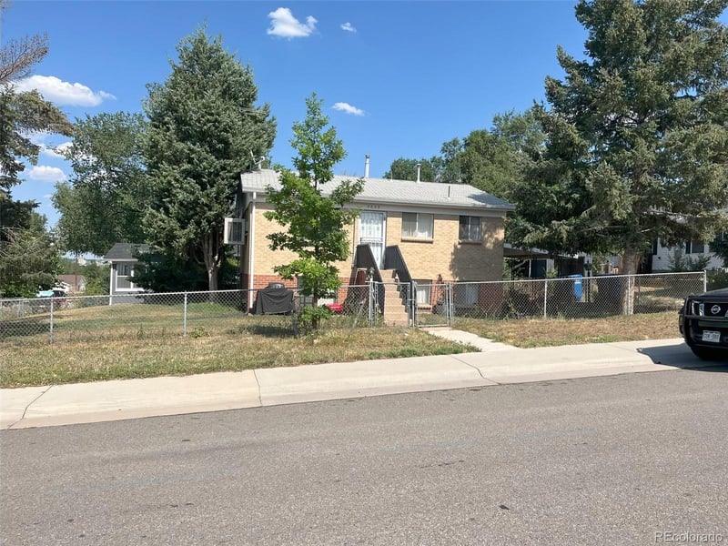 3850 12 S King St, Denver, CO 80236