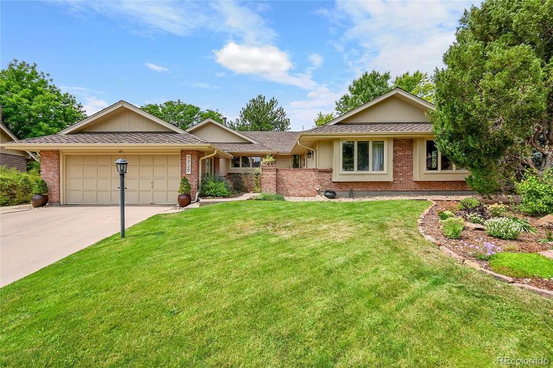 7729 S Dexter Ct, Centennial, CO 80122