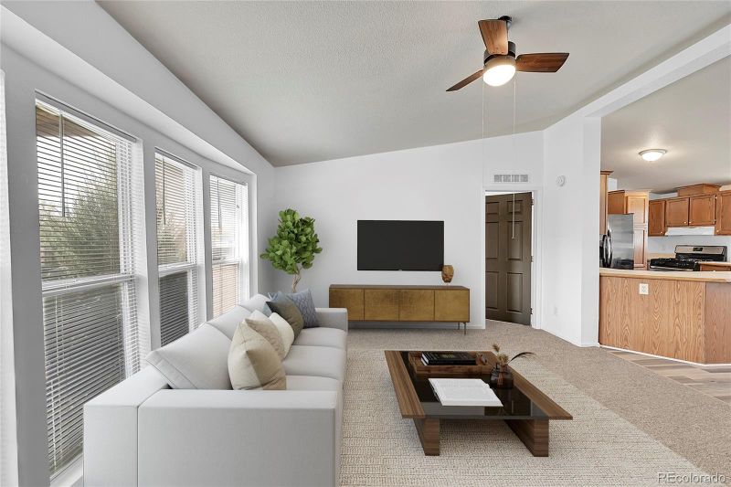 6631 E 78th Ave, Commerce City, CO 80022