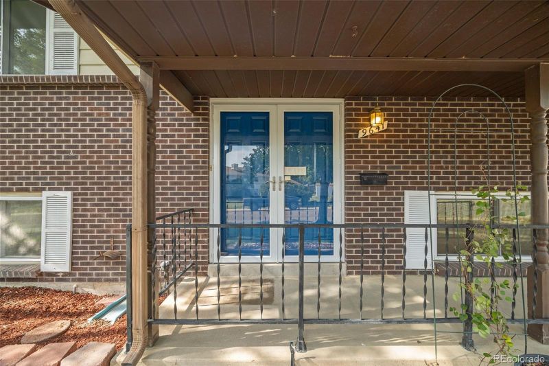 9641 W 64th Pl, Arvada, CO 80004