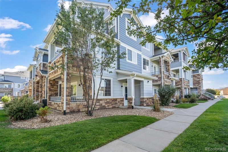 5255 Memphis St #808, Denver, CO 80239